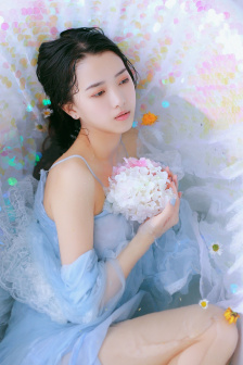 指挥官的蛇妻